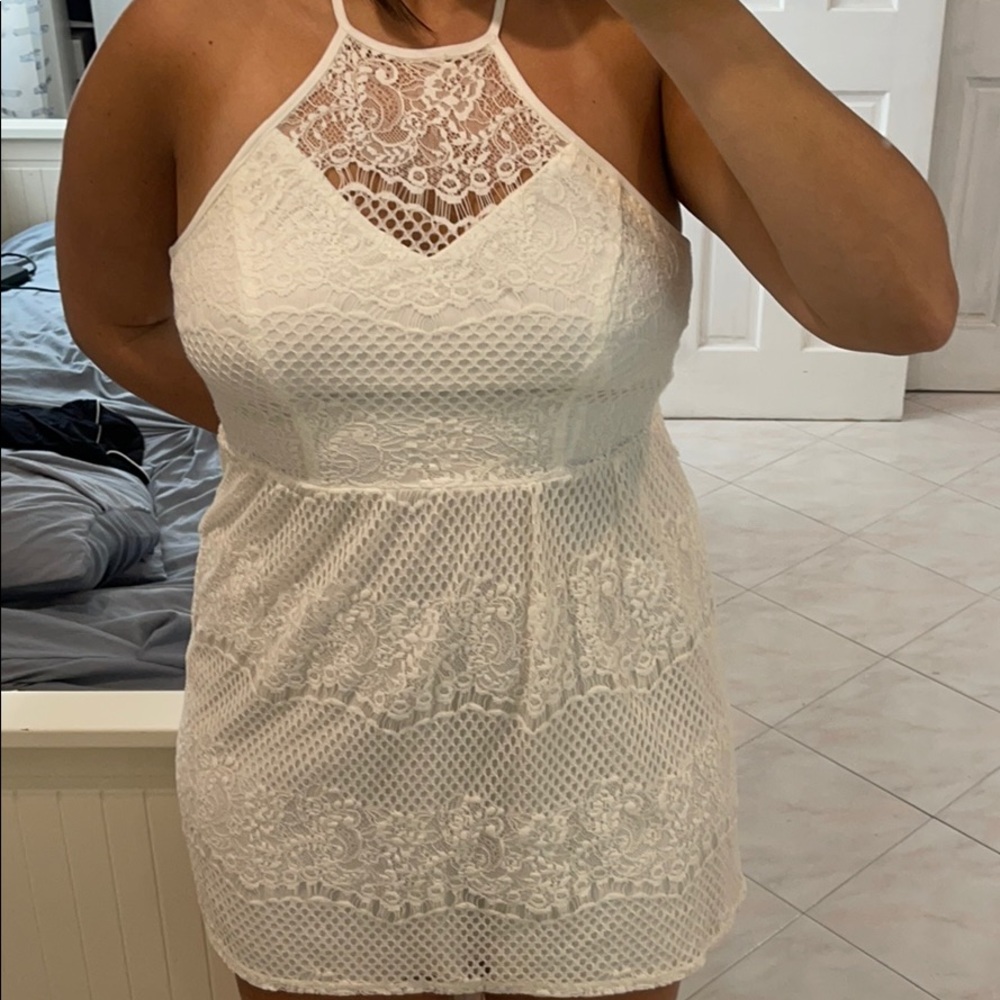 Juniors’ Trixxi White Eyelit Summer Dress